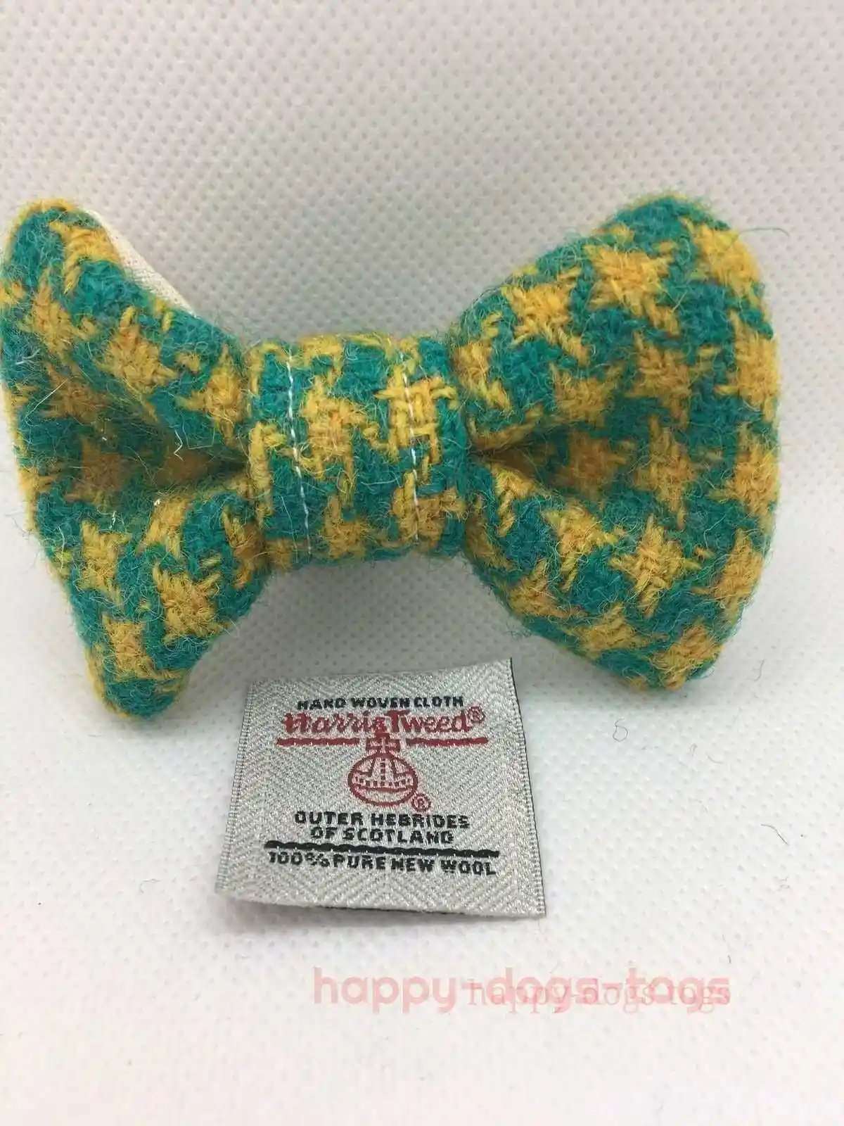 Small Harris Tweed dog bow tie in Green and Yellow Houndstooth