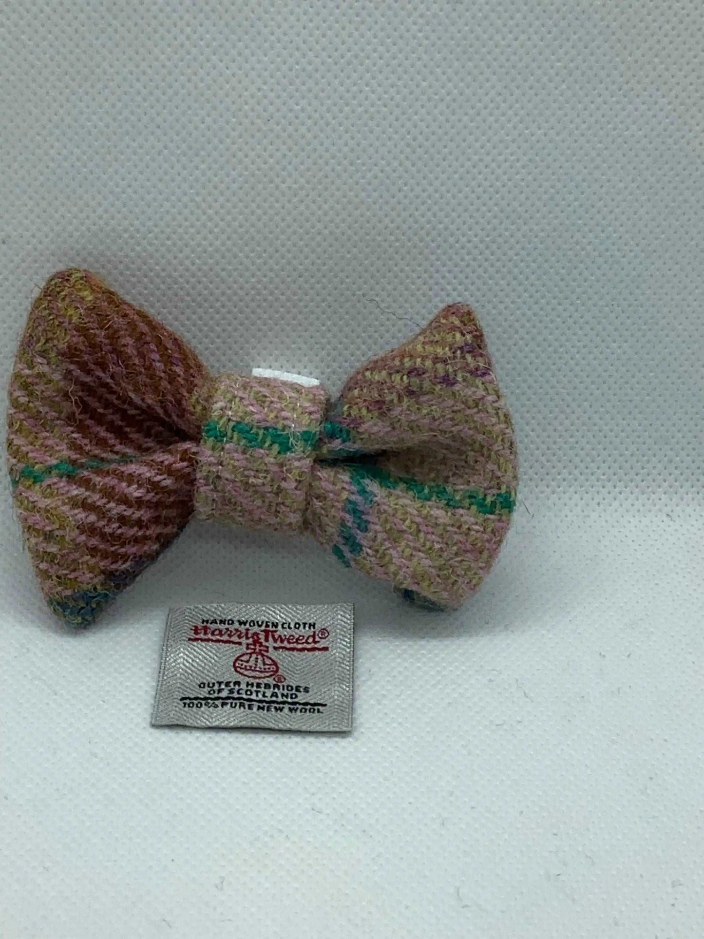 Harris Tweed dog bow tie in Beige Tartan - happy-dogs-togs