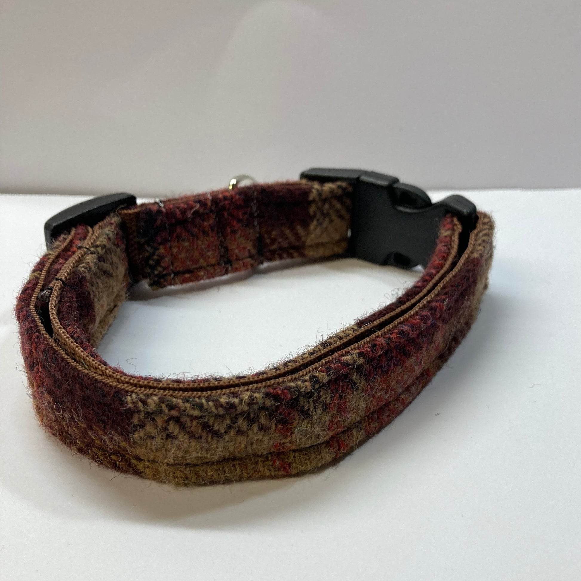 Harris Tweed Dog Collar Brown and Fawn check Back view 