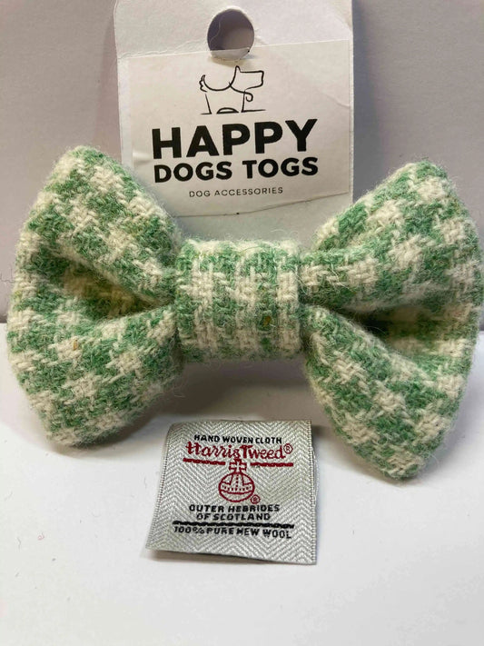 HARRIS TWEED Dog Bow Tie in Green and White  Houndstooth 