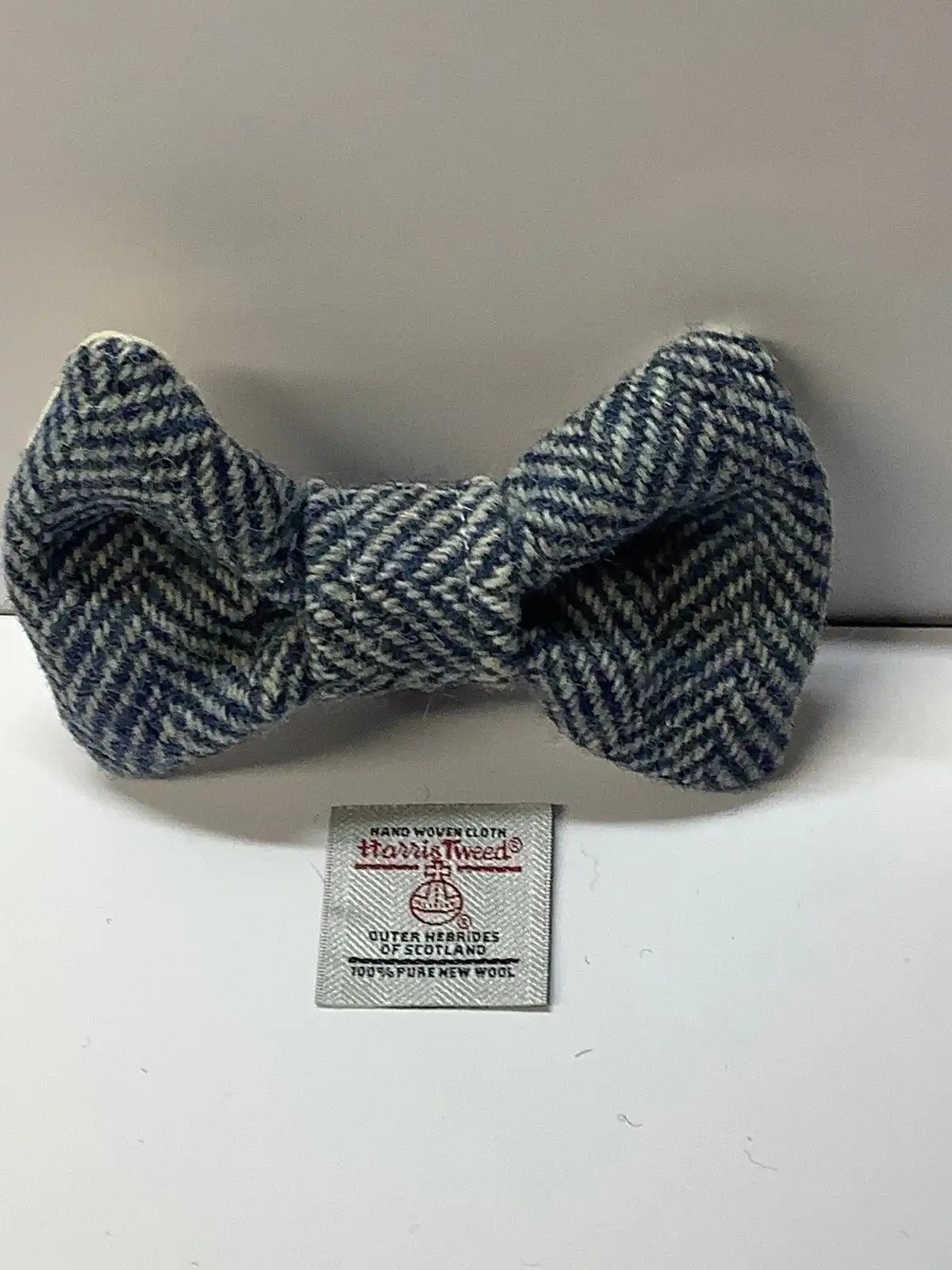 Harris tweed dog bow tie, Blue and White Herringbone, Medium