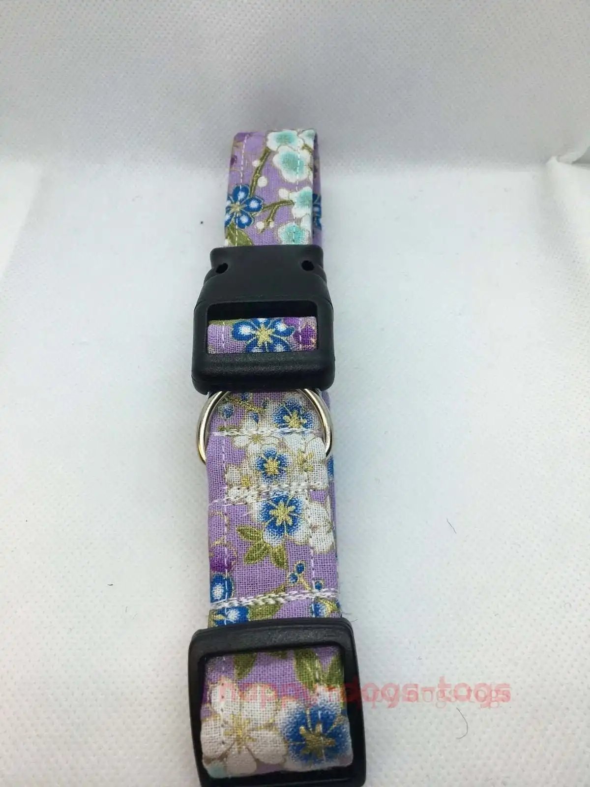 Lilac Oriental design floral dog collar Fits 14" - 19"