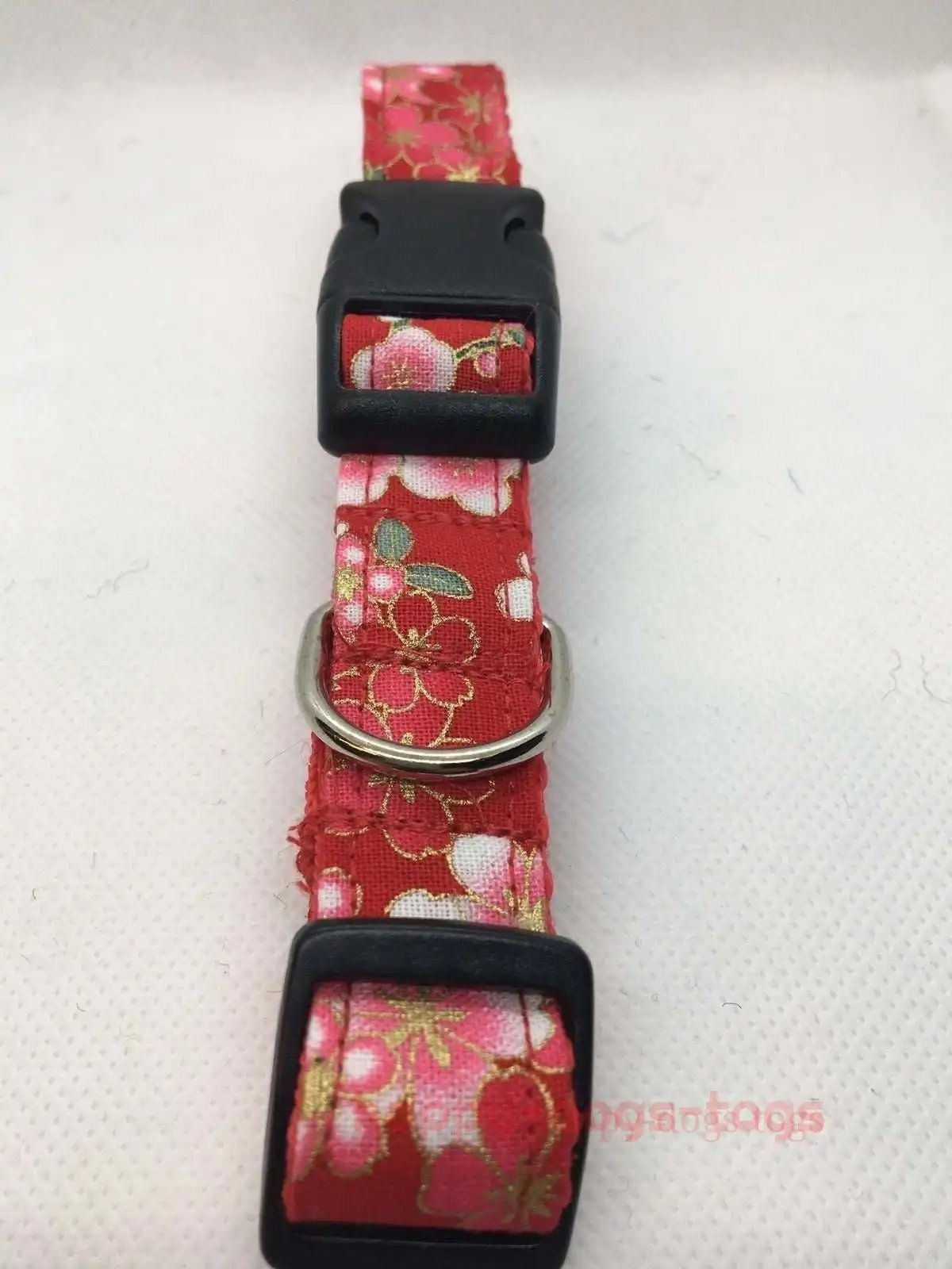 Red Oriental design floral dog collar Fits 10" - 16"