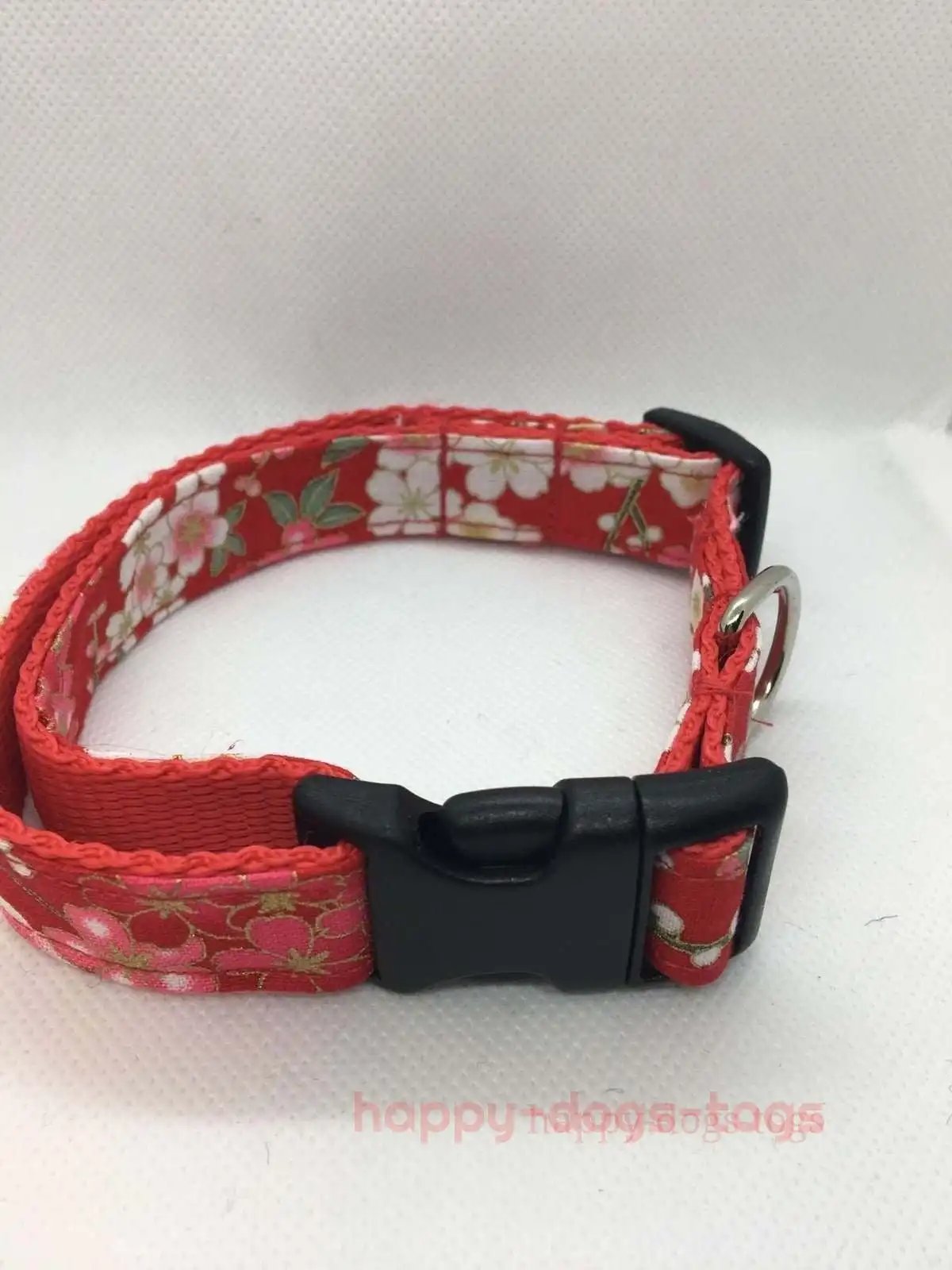 Red Oriental design floral dog collar Fits 10" - 16"