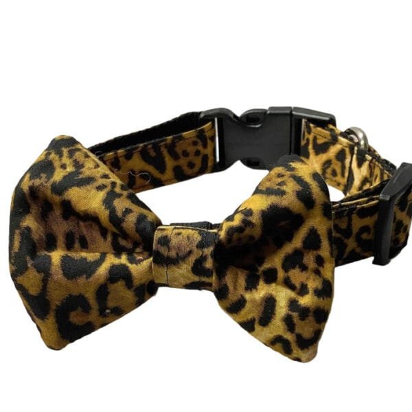 Attractive Leopard Print Design Dog Collar And Bow Tie Set - Image 5