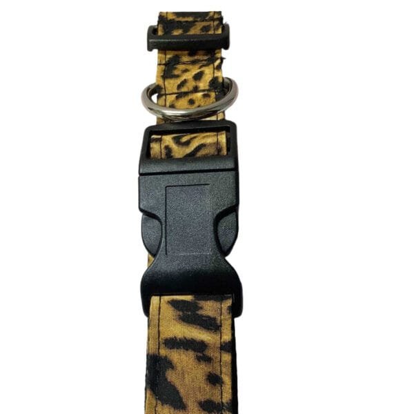 Attractive Leopard Print Design Dog Collar And Bow Tie Set - Image 2