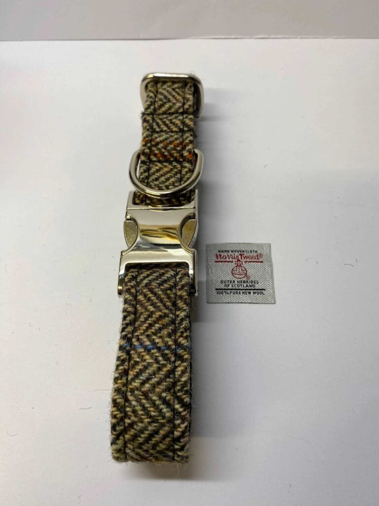 Harristweeddogcollarsizelargebrownandfawnherringbonedogcollarset. Happy Dogs Togs4